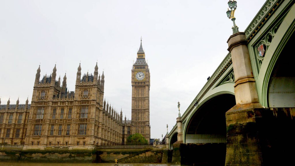 UK economy ‘bleeding out’ with brain drain in science and tech, peers warn