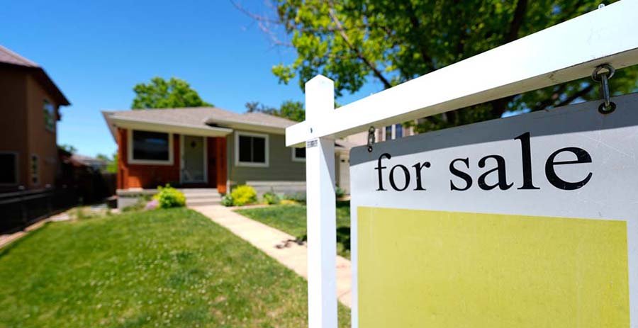 Average rate on 30-year mortgage rises slightly to 6.24%