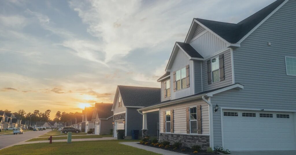 What are today’s mortgage interest rates: November 21, 2025?