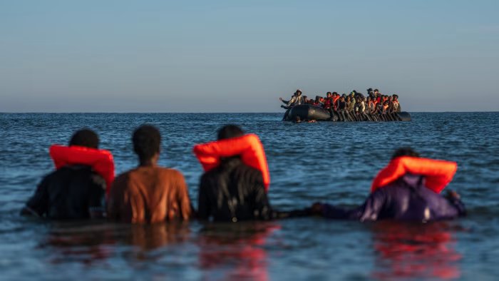 UK poised to reduce settlement rights for many asylum seekers