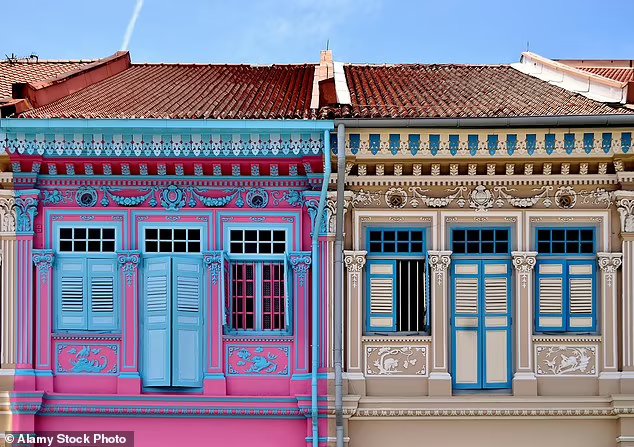 Homes across the UK will soon need shutters and air-conditioning units to stay cool in the summer, climate report finds