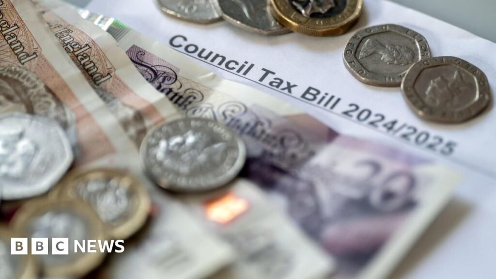 Extra council tax for second homes in Warwick to be refunded