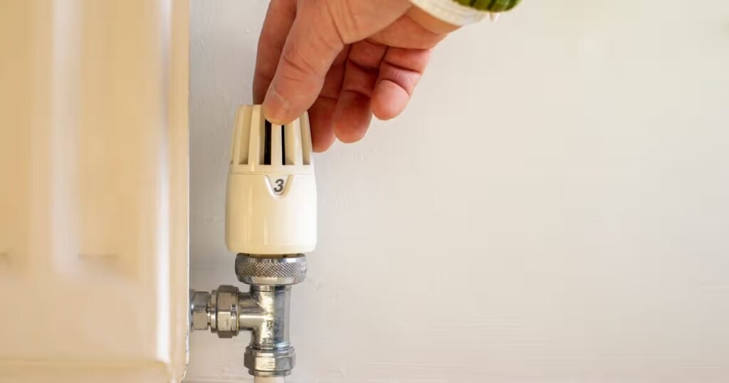 UK homes ‘starting to suffer’ financially as Middle East conflict sends oil prices ‘soaring’