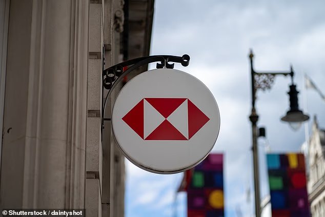 HSBC pauses $4bn private credit investment amid market wobbles