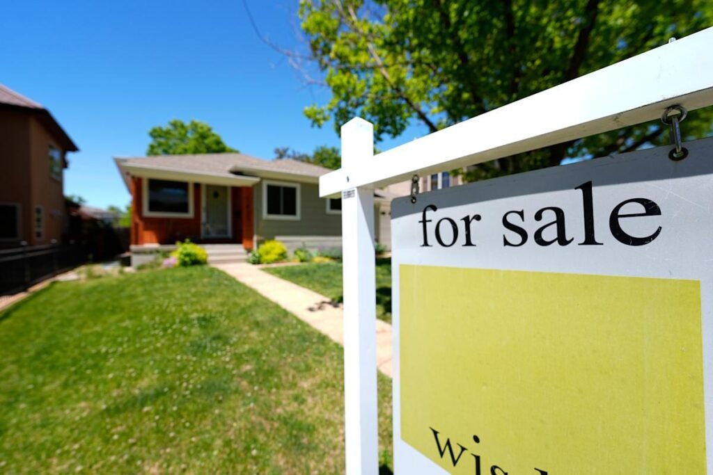 When will mortgage rates go down again? Watch 10-year Treasury yields.