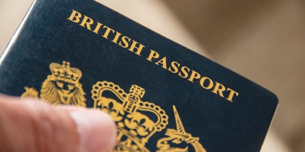 Why investing only in the UK can be risky for people living in France