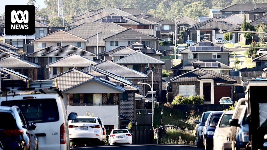 Housing investors are increasingly older and wealthier, Reserve Bank research shows
