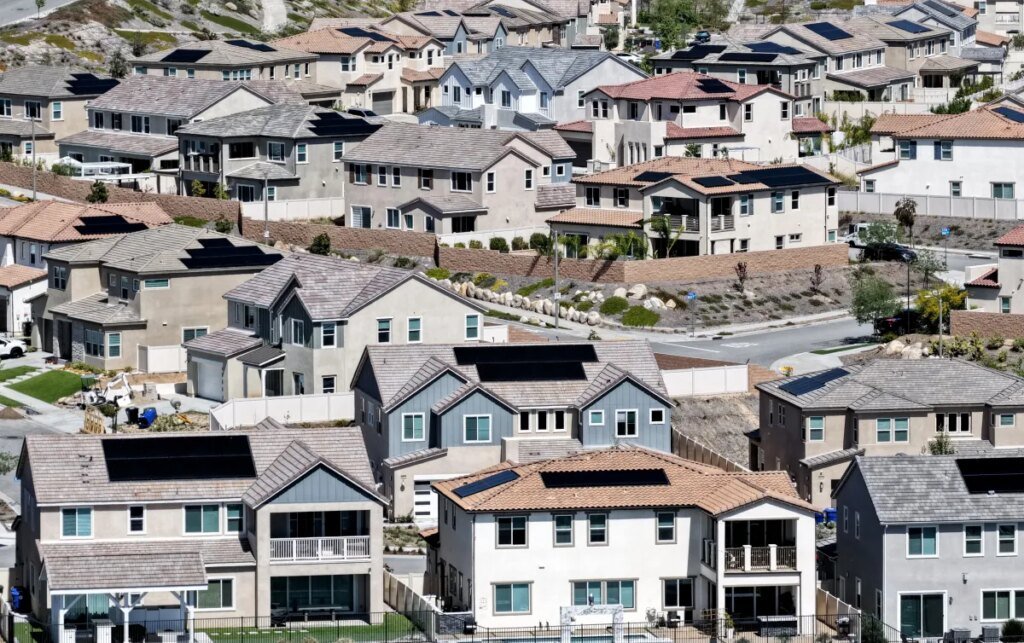 What Surging Mortgage Rates Mean For Summer Home Sale Season