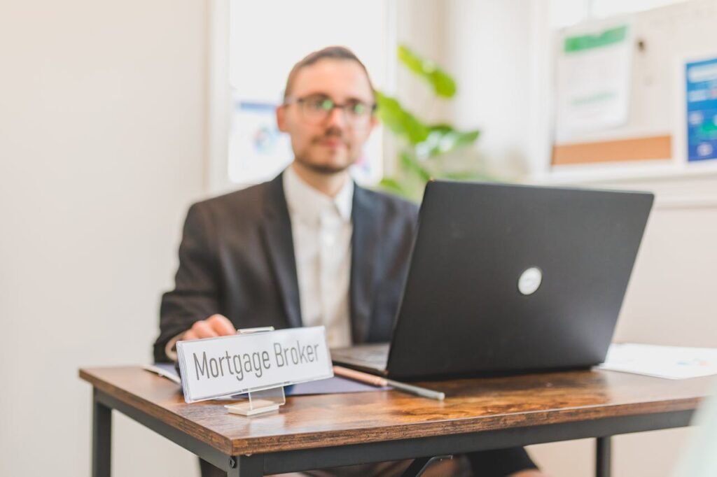 How Mortgage Brokers Help Property Investors Maximise Borrowing Power in 2026