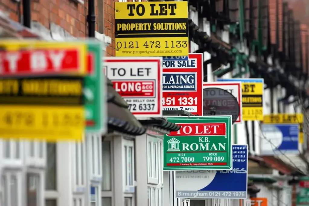 Rightmove warns fixed-rate mortgages back over 5 per cent as house prices slip again