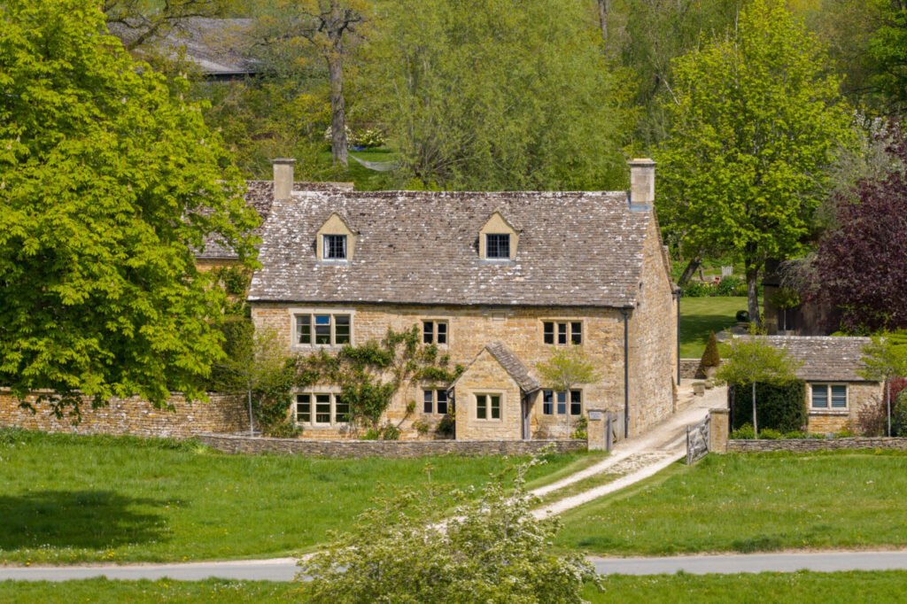Beautiful countryside homes for sale in the Cotswolds