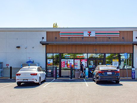 Hanley Investment Group Negotiates $5 Million Sale of Single-Tenant Retail Property Near Fresno, California