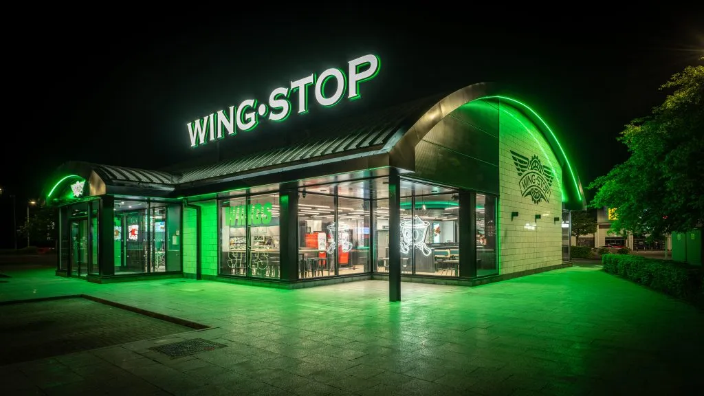 Wingstop signs seven retail park leases with British Land
