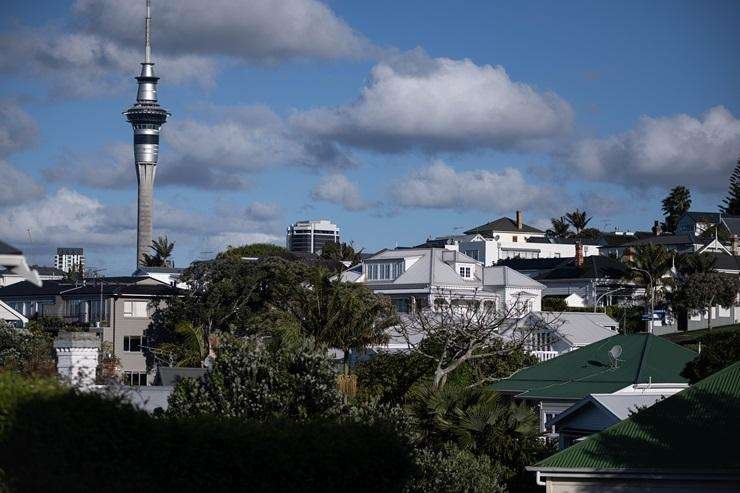 ‘Too easy’: Could New Zealand become a haven for Australia’s sidelined property investors?, All things property, under OneRoof