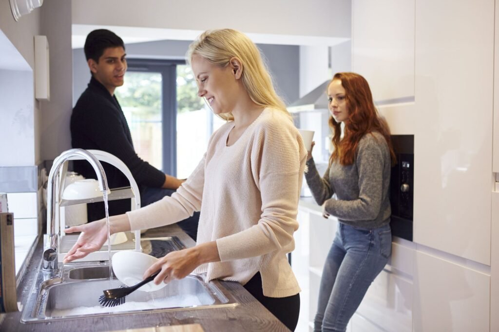 5 Reasons To Invest in Student Property in Manchester