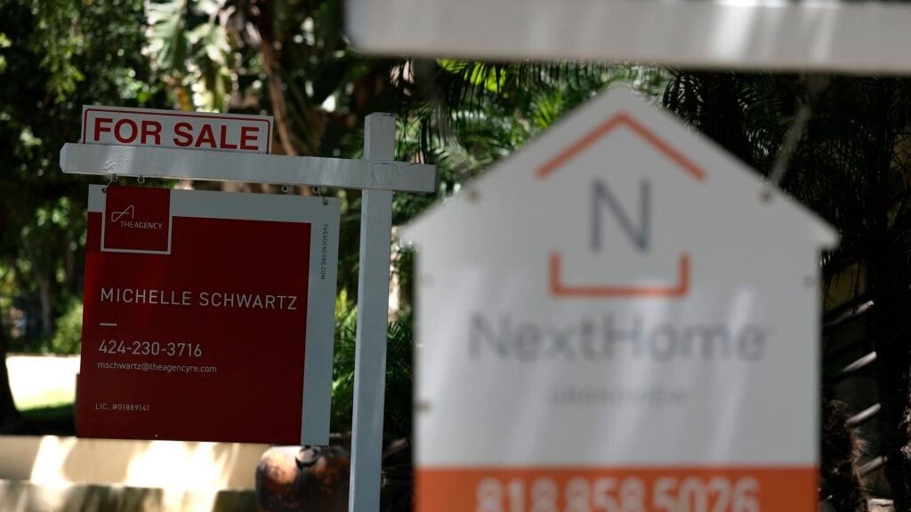 Mortgage rates rise to highest level in nearly a year