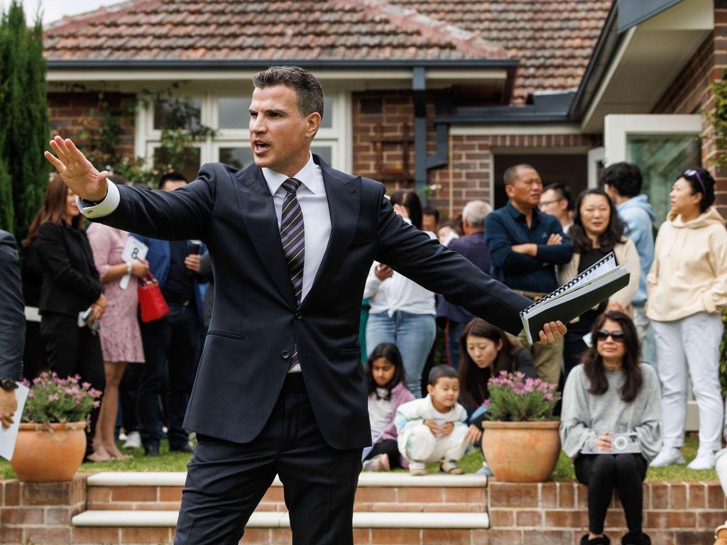 Sydney property investors abandon market over tax changes