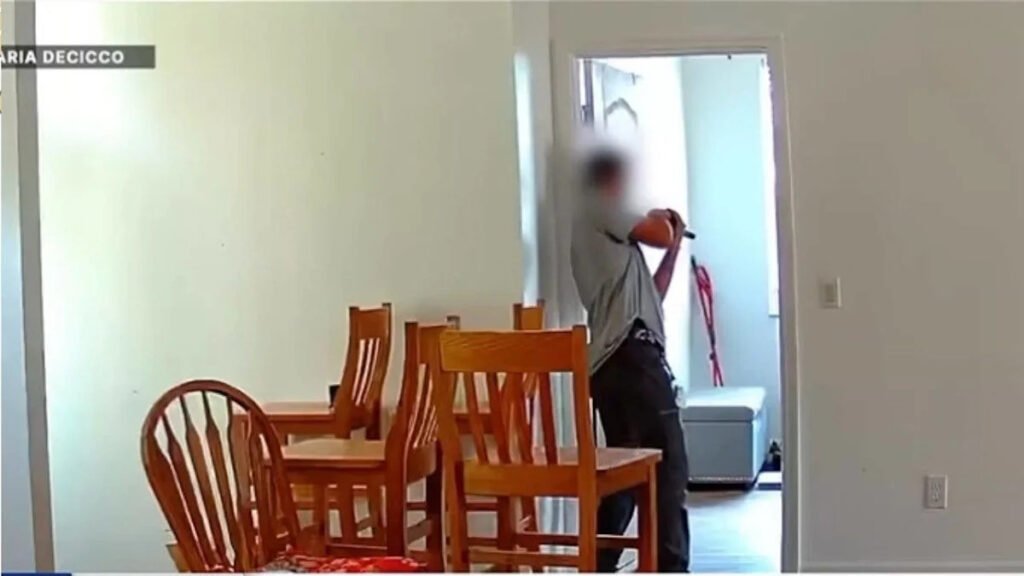 Florida Woman Fought To Save Her Father’s House. Then Mortgage Contractors Showed Up With A Gun