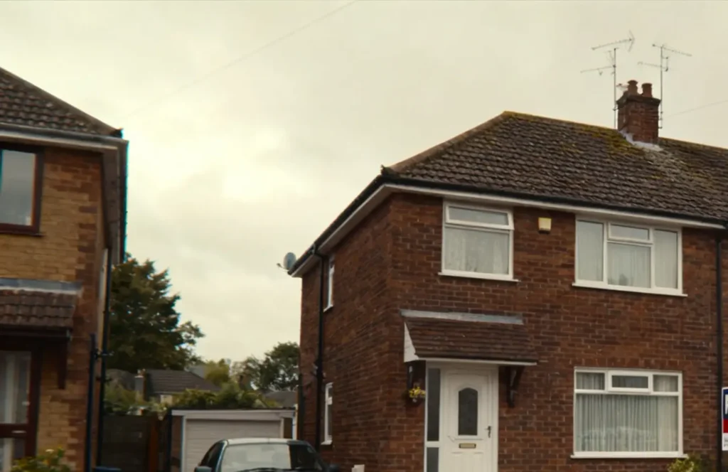 Major lenders raise mortgage rates amid geopolitical tensions