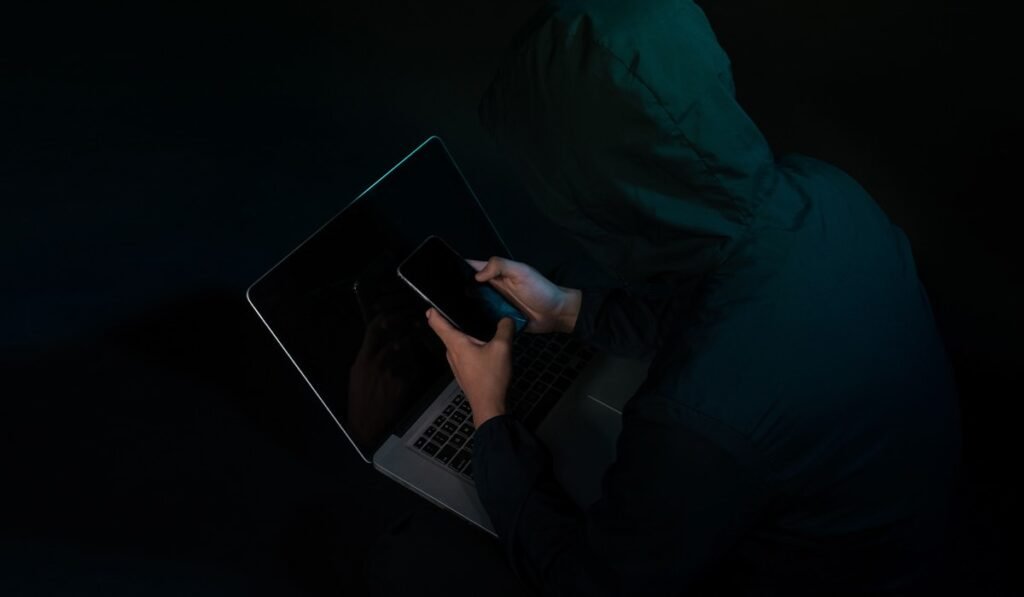Investors warned as social media scams spike over winter