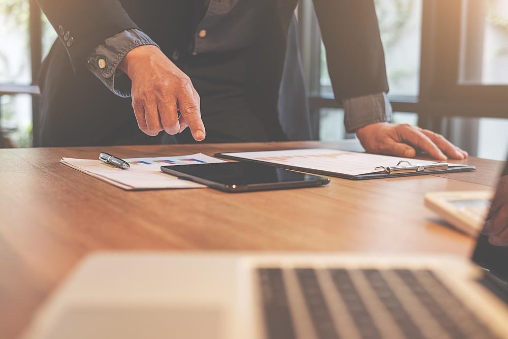 Centuria Capital Group (ASX:CNI) Sees a Modest Dip While Longer-Term Stability Remains in Focus