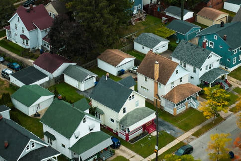 Mortgage Delinquencies Are Rising. Here Are the Warning Signs Homeowners Need to Know. | Mortgages